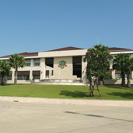 Suwan Golf & Country Club Nakhon Pathom Exterior foto