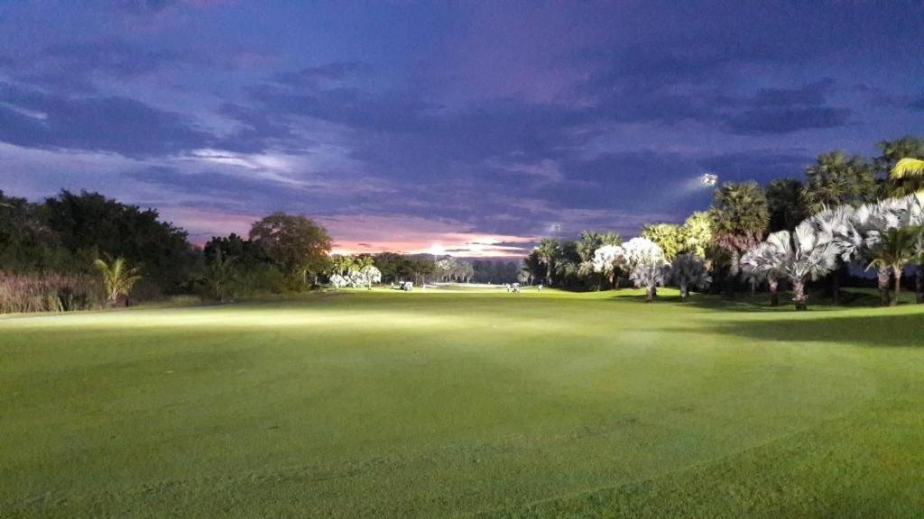 Suwan Golf & Country Club Nakhon Pathom Exterior foto