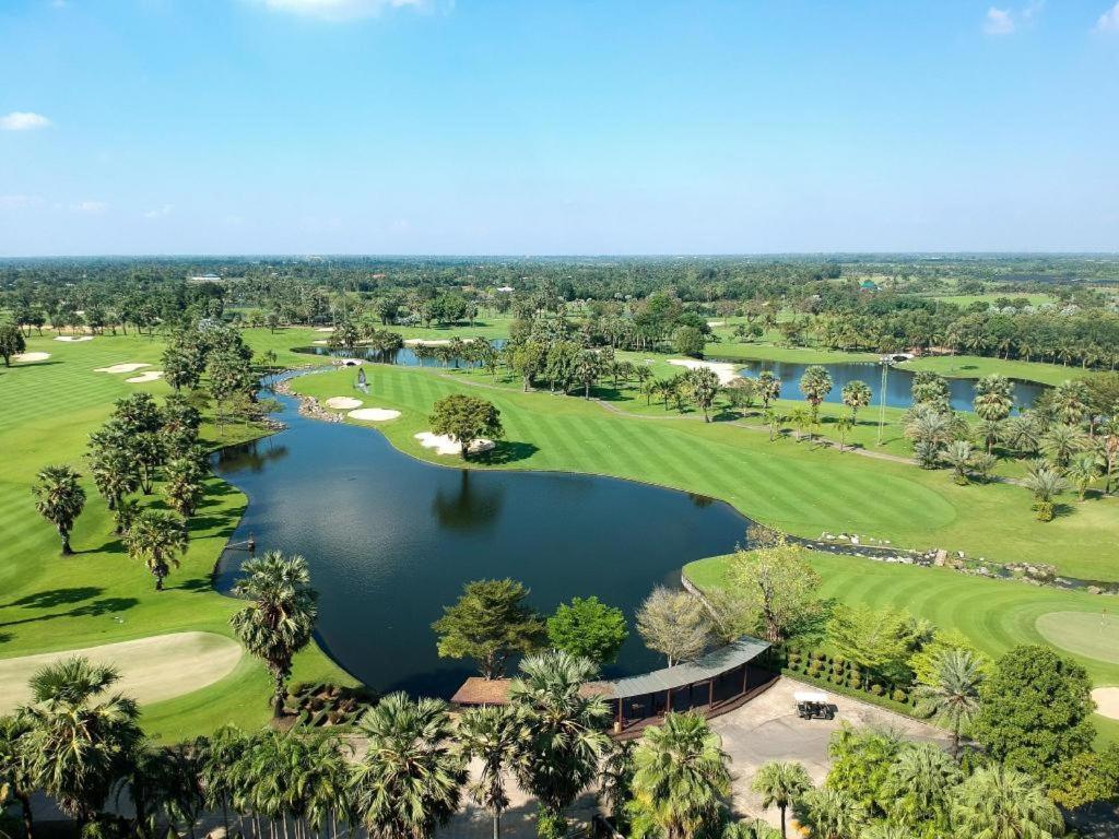 Suwan Golf & Country Club Nakhon Pathom Exterior foto