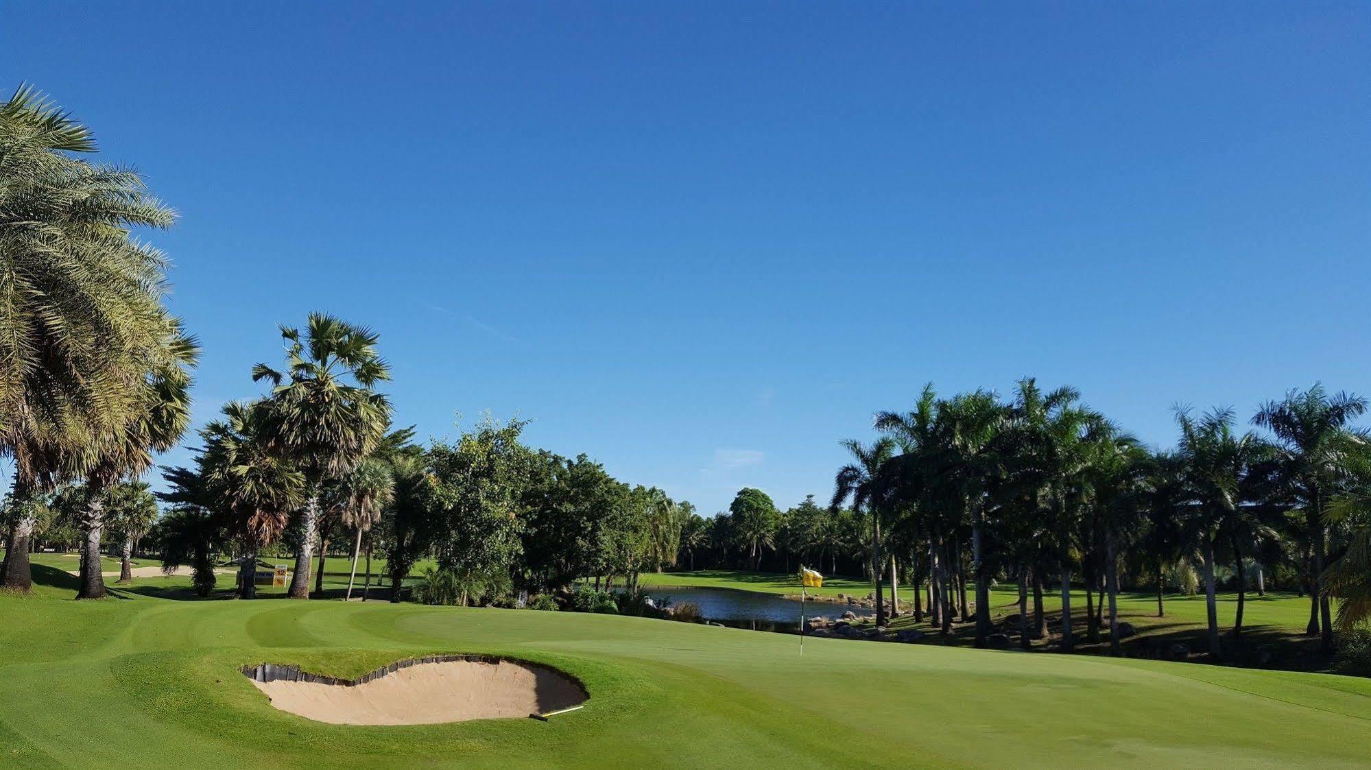 Suwan Golf & Country Club Nakhon Pathom Exterior foto