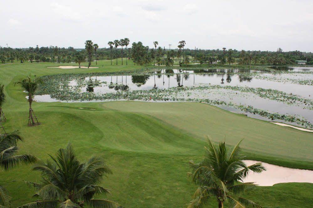 Suwan Golf & Country Club Nakhon Pathom Exterior foto